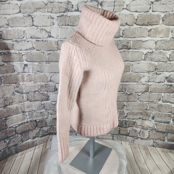 Banana Republic Balletcore Chunky Blush  Alpace Wool Turtleneck Sweater Medium - Picture 9 of 14